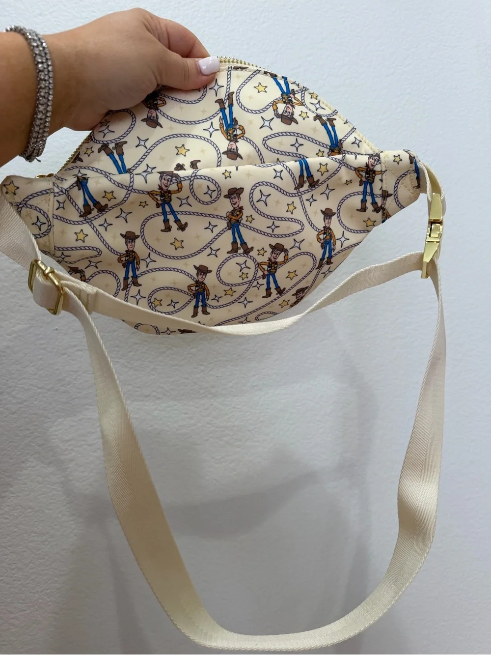 NEW Stoney Clover Woody Fanny Pack - Picture 14 of 16